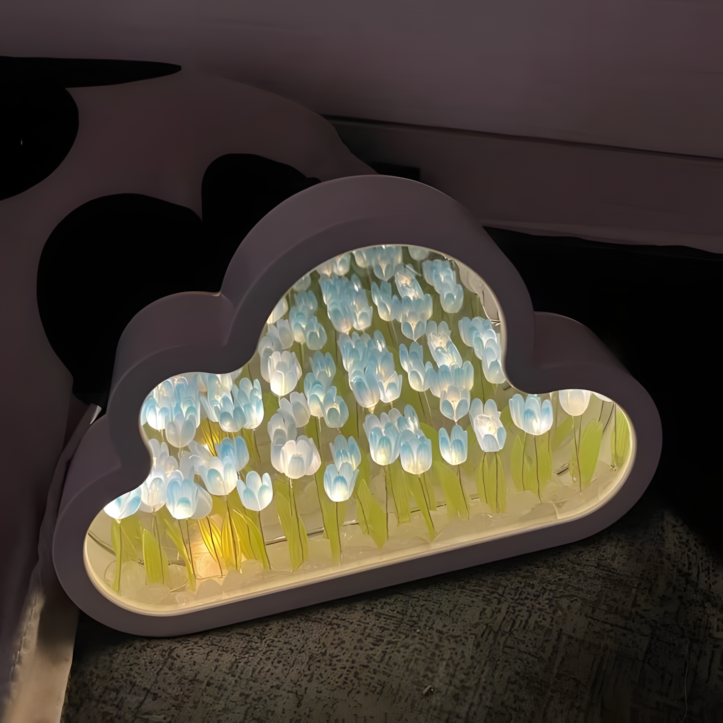 Tulip Cloud Lamp